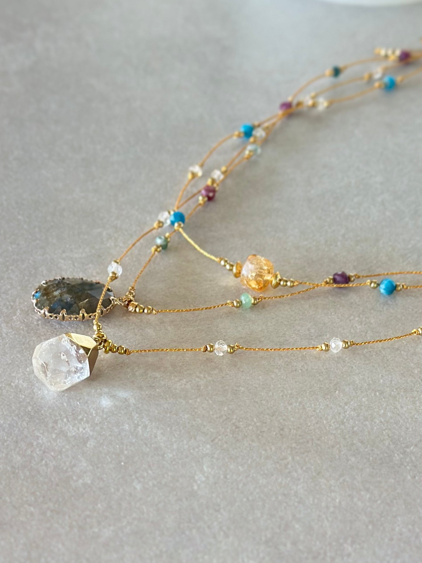 Collier Citrine & Apatite – Expression claire et élan solaire