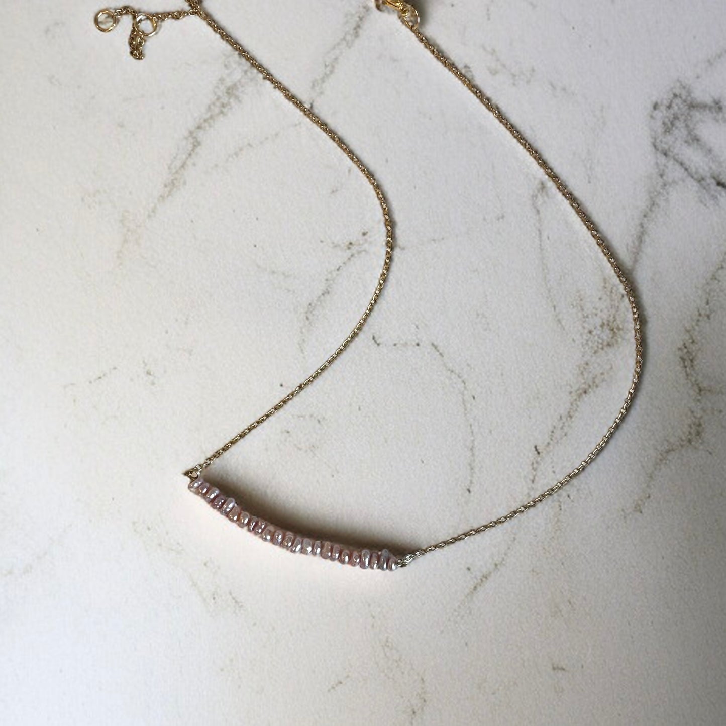 Collier Keishi rose sur Acier