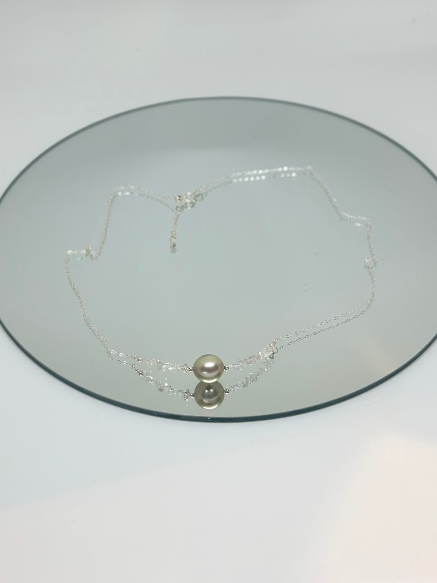 Collier diamant d’Herkimer & perle de Tahiti – Clarté cristalline et profondeur