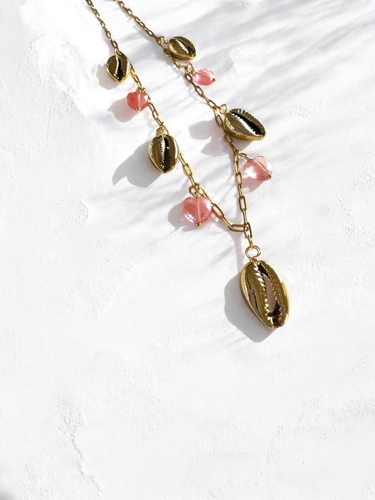 Collier Quartz et Cauri breloques