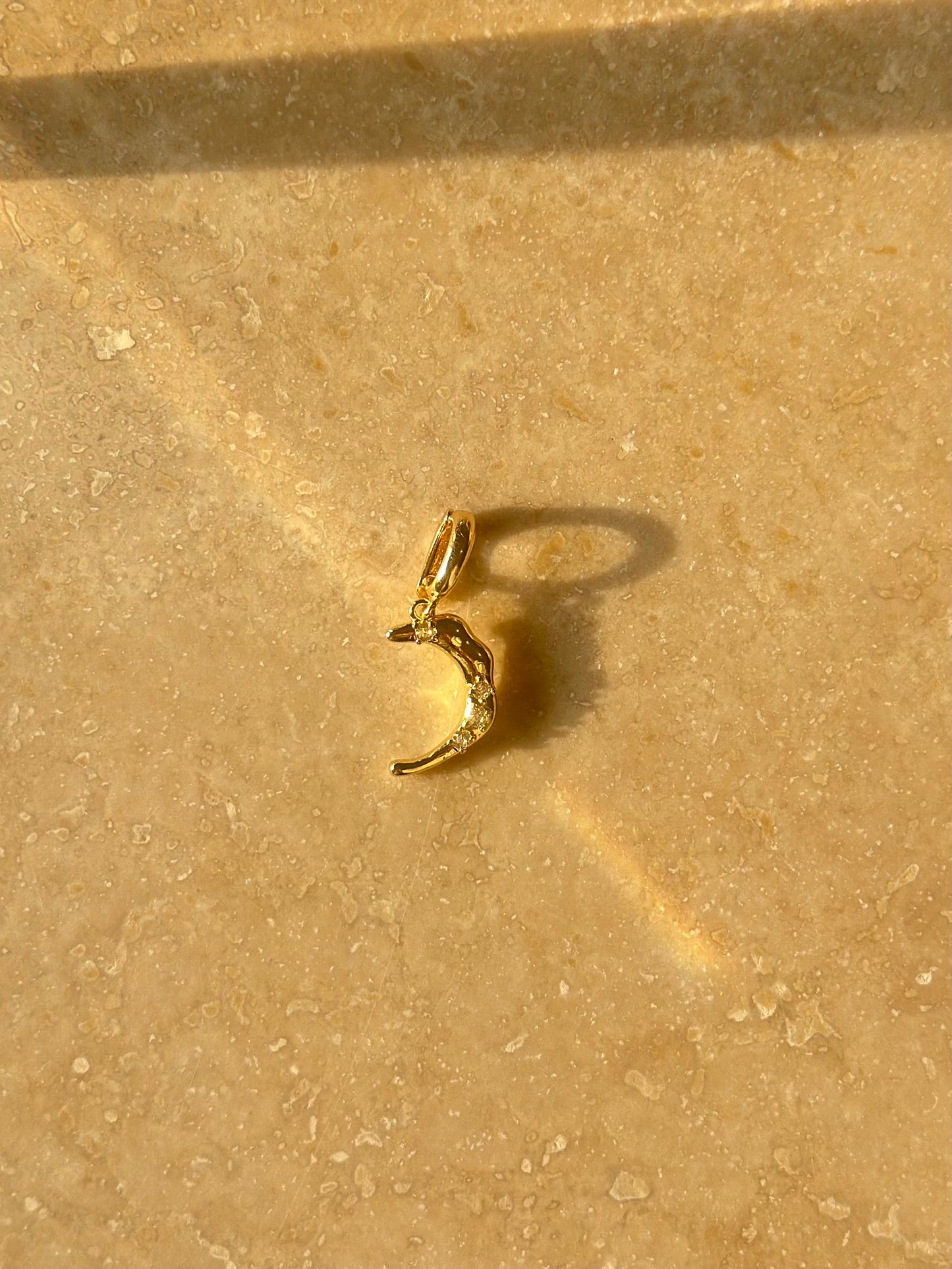Pendentifs dorés