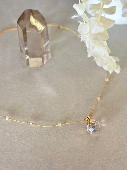 Collier Cristal — Clarté et résonance intérieure