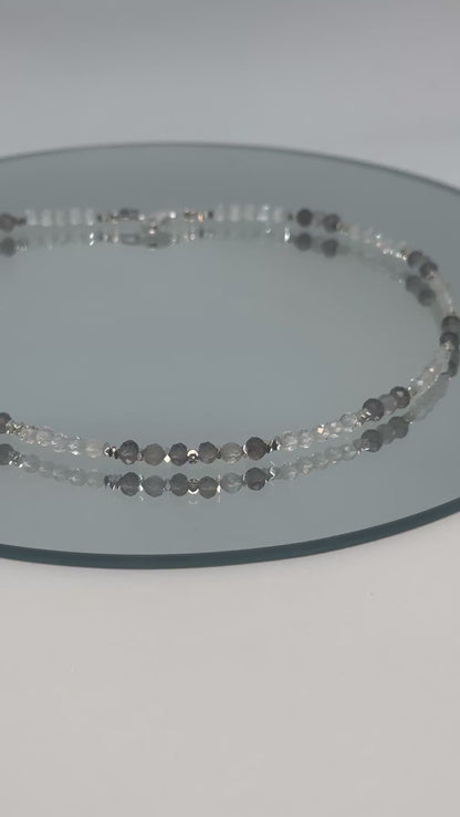 Collier Axe de lumière – Topaze blanche, Quartz fumé, Labradorite